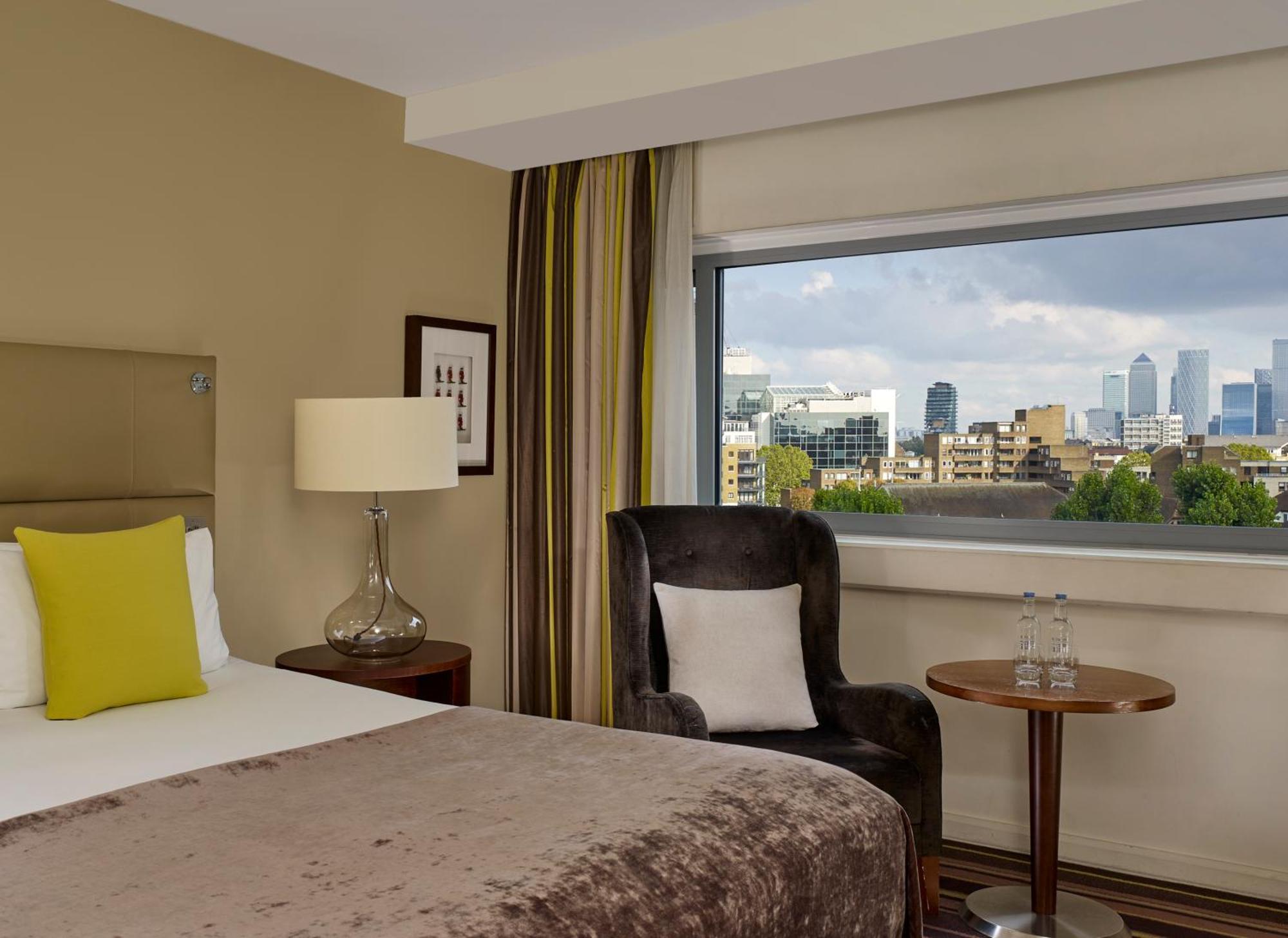 The Tower Hotel, Hotel London